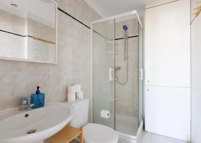 Bngo L Amber L 2ch, 6 Personnes, Centre * Cannes